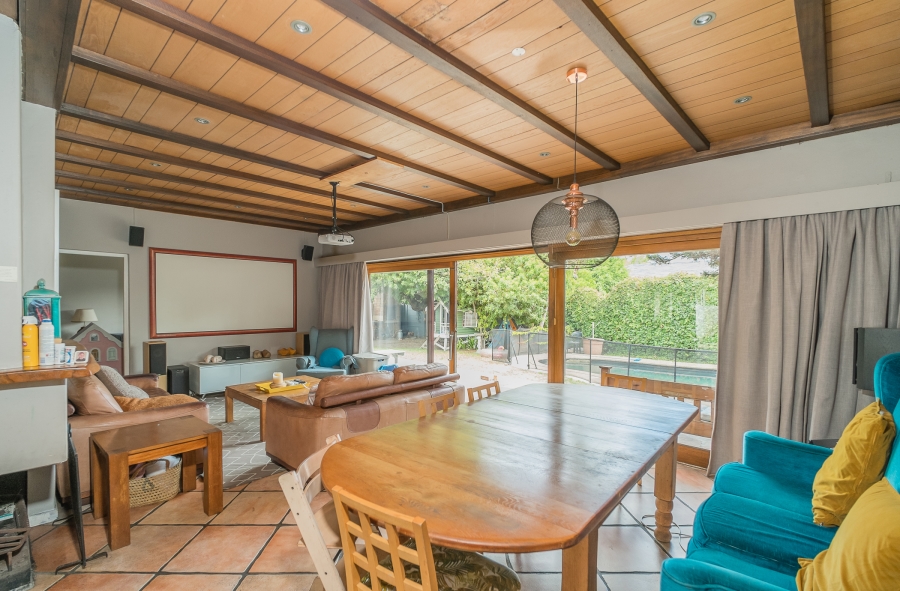 4 Bedroom Property for Sale in Edgemead Western Cape